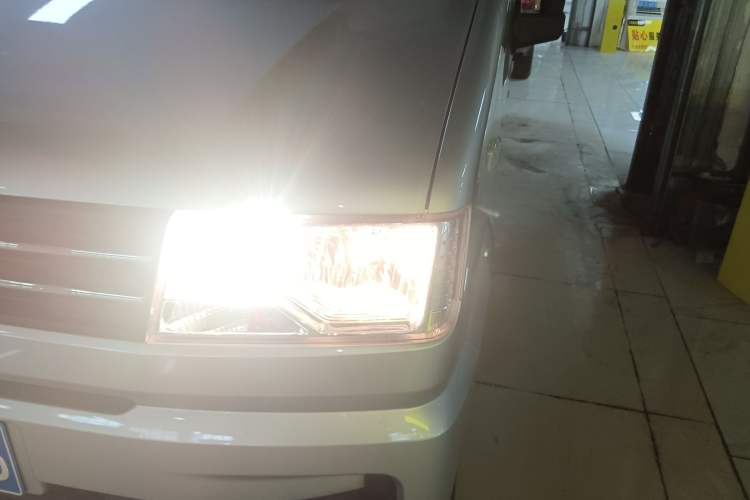 Used Dongfeng Xiaokang C36 2024 1.5L Standard II Left Front Headlight