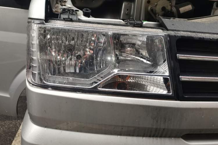 Used Dongfeng Xiaokang C36 2024 1.5L Standard II Right Front Headlight