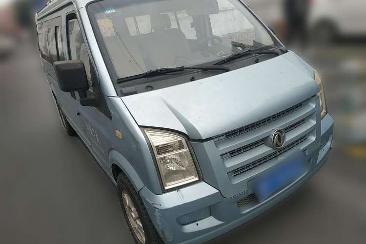 Used Dongfeng Xiaokang C37 2012 1.4L Comfort Version DK13-06 Front Right 45 Deg