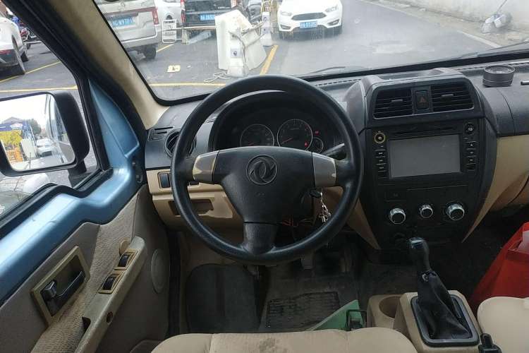 Used Dongfeng Xiaokang C37 2012 1.4L Comfort Version DK13-06 Steering Wheel