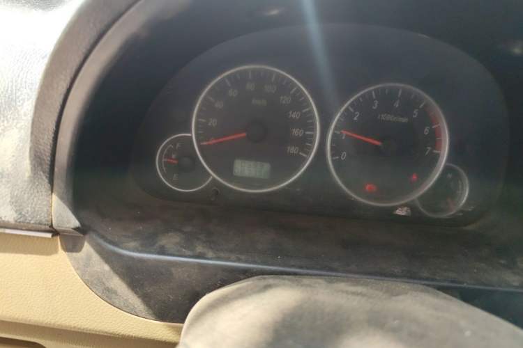 Used Dongfeng Xiaokang C37 2012 1.4L Entrepreneur II Type DK13-06 Odometer Close Up