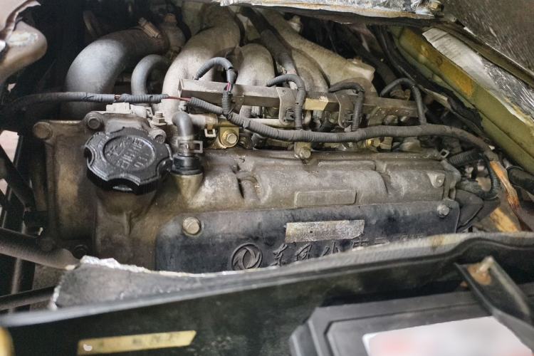 Used Dongfeng Xiaokang C37 2012 1.4L Standard Edition DK13-06 Engine Bay