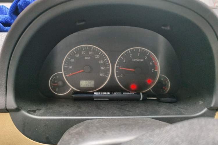 Used Dongfeng Xiaokang C37 2012 1.4L Standard Edition DK13-06 Instrument Cluster