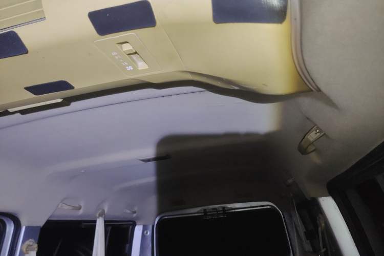 Used Dongfeng Xiaokang C37 2012 1.4L Entrepreneur II Type DK13-06 Headliner