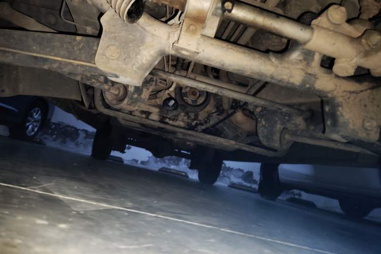 Used Dongfeng Xiaokang C37 2012 1.4L Comfort Version DK13-06 Chassis Front