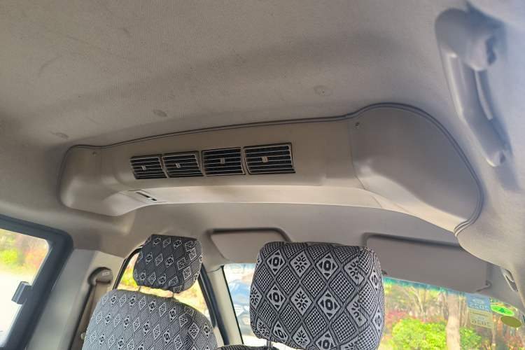 Used Dongfeng Xiaokang C37 2012 1.4L Standard Edition DK13-06 Headliner