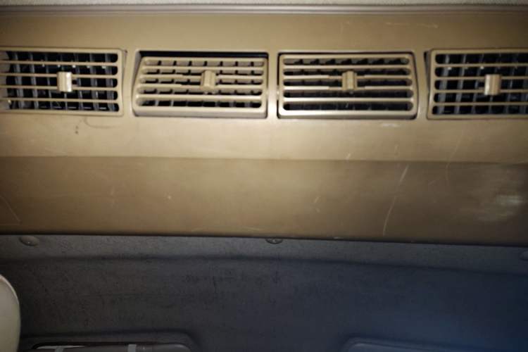 Used Dongfeng Xiaokang C37 2012 1.4L Comfort Version DK13-06 Headliner