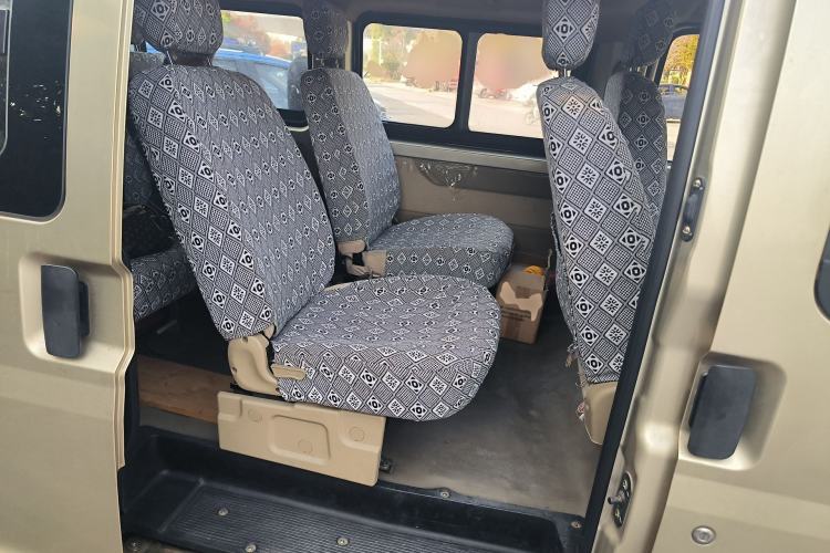 Used Dongfeng Xiaokang C37 2012 1.4L Standard Edition DK13-06 Left Rear Seat