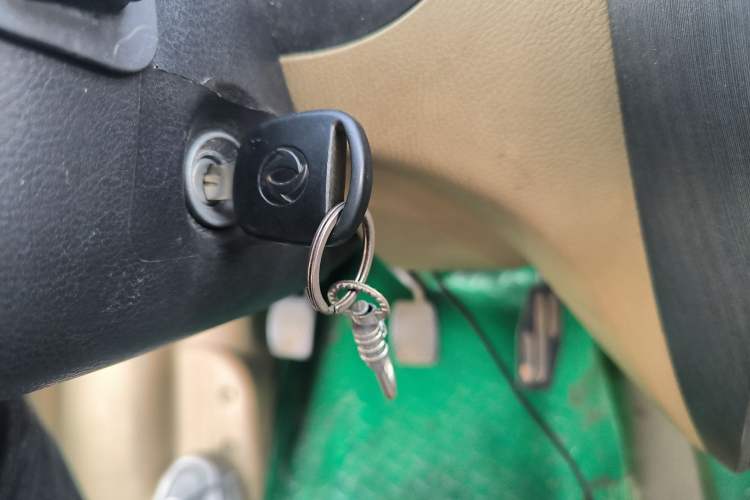 Used Dongfeng Xiaokang C37 2012 1.4L Standard Edition DK13-06 Vehicle Key