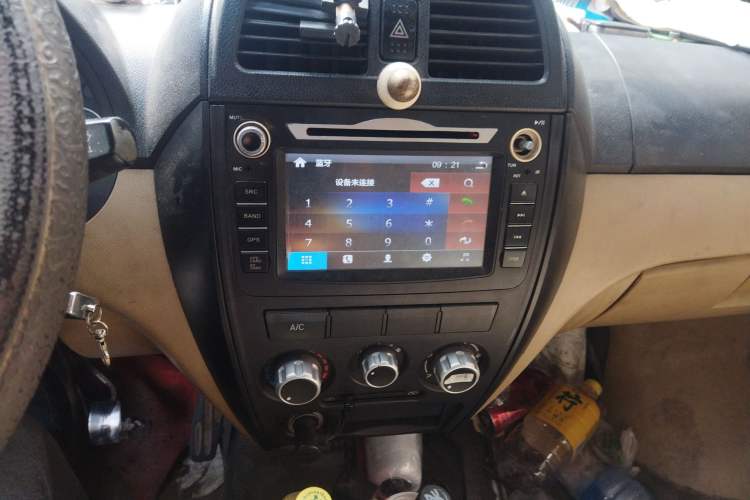Used Dongfeng Xiaokang C37 2012 1.4L Standard Edition DK13-06 Audio And AC Panel