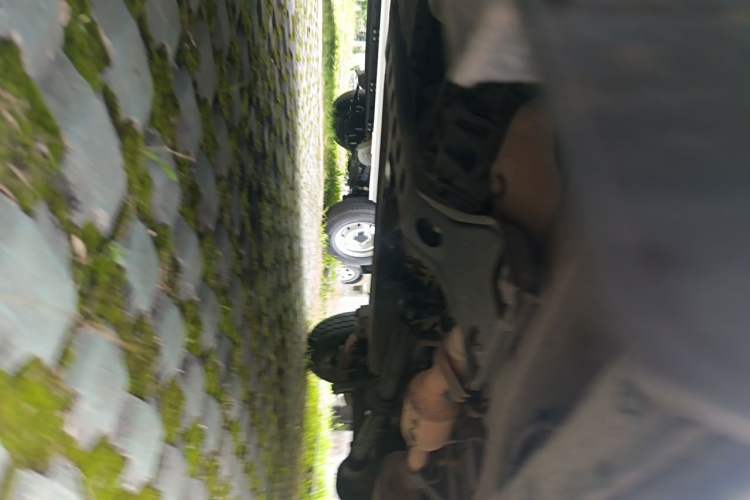 Used Dongfeng Xiaokang C37  Chassis Front Left