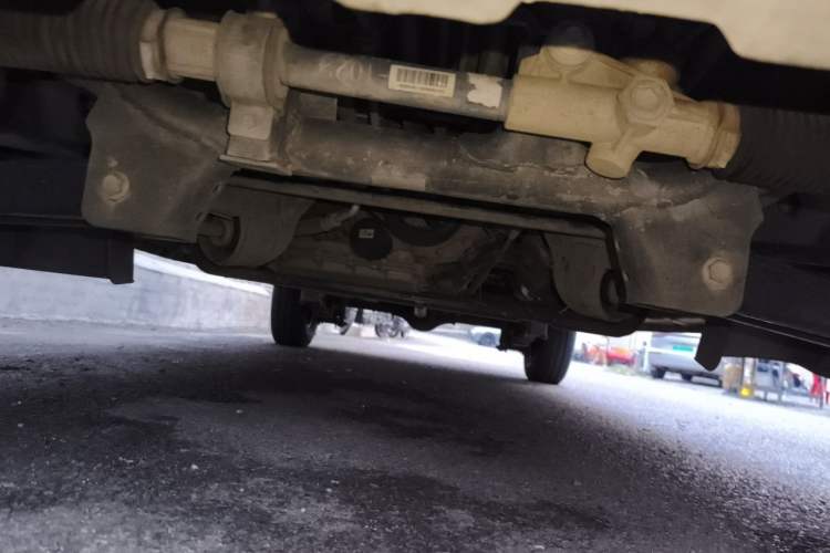 Used Dongfeng Xiaokang C37 2012 1.4L Comfort Version DK13-06 Chassis Front