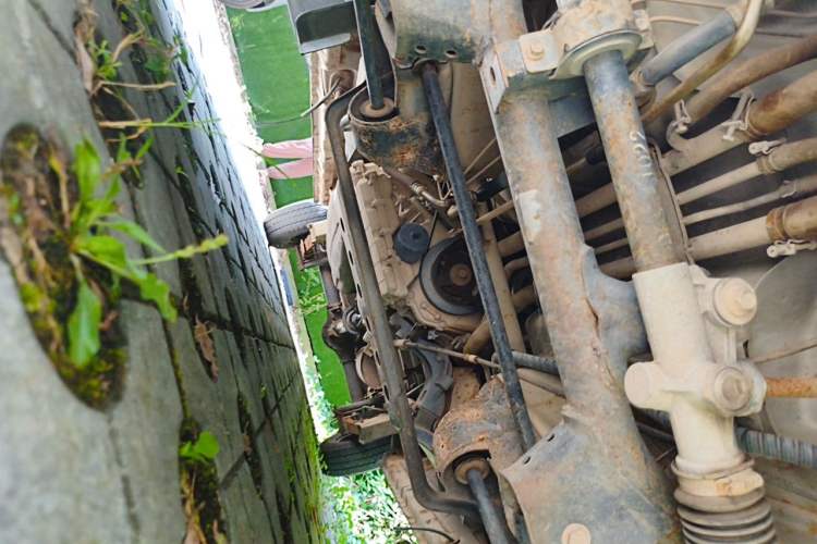 Used Dongfeng Xiaokang C37 2012 1.4L Comfort Version DK13-06 Chassis Front