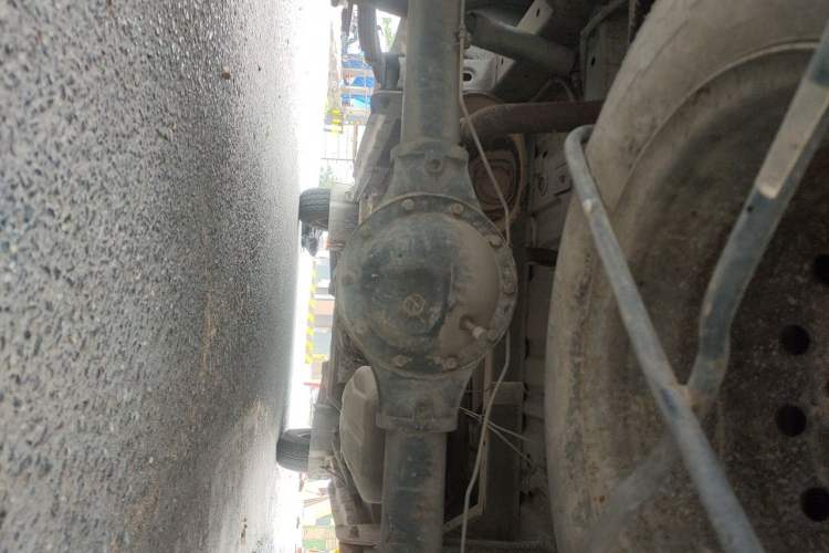 Used Dongfeng Xiaokang C37 2012 1.4L Standard Edition DK13-06 Chassis Rear
