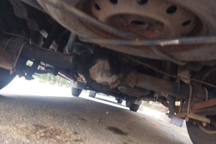 Used Dongfeng Xiaokang C37 2012 1.4L Standard Edition DK13-06 Chassis Rear