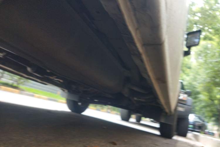 Used Dongfeng Xiaokang C37 2012 1.4L Standard Edition DK13-06 Chassis Rear Right