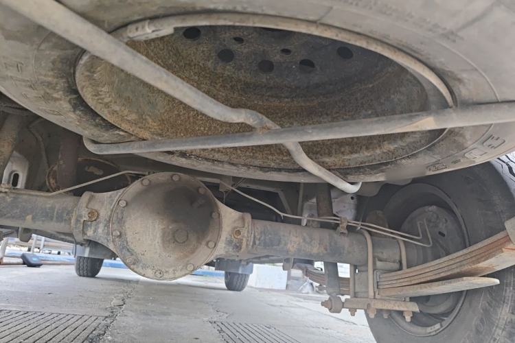 Used Dongfeng Xiaokang C37 2012 1.4L Standard Edition DK13-06 Chassis Rear