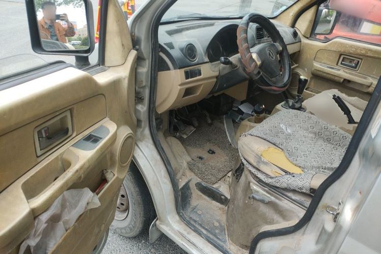 Used Dongfeng Xiaokang C37 2012 1.4L Standard Edition DK13-06 Driver Seat