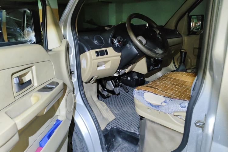 Used Dongfeng Xiaokang C37 2012 1.4L Comfort Version DK13-06 Driver Seat