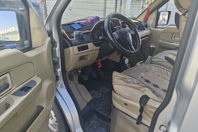 Used Dongfeng Xiaokang C37 2012 1.4L Standard Edition DK13-06 Driver Seat