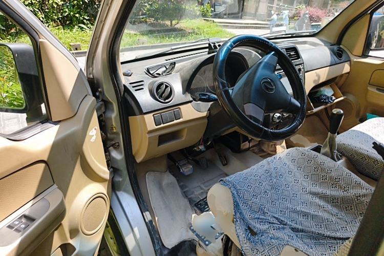 Used Dongfeng Xiaokang C37 2012 1.4L Comfort Version DK13-06 Driver Seat