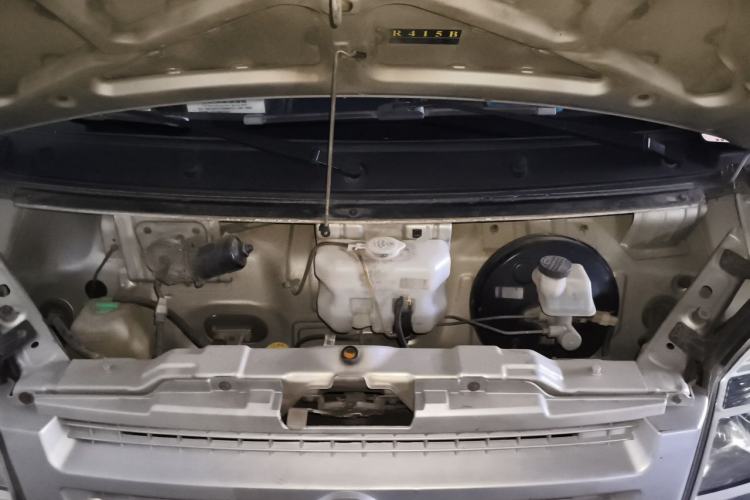 Used Dongfeng Xiaokang C37 2012 1.4L Comfort Version DK13-06 Engine Bay