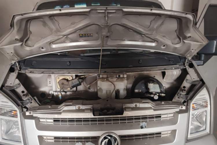 Used Dongfeng Xiaokang C37 2012 1.4L Entrepreneur II Type DK13-06 Engine Bay