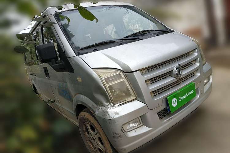 Used Dongfeng Xiaokang C37 2012 1.4L Standard Edition DK13-06 Front Right 45 Deg