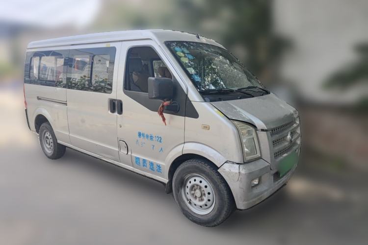 Used Dongfeng Xiaokang C37 2012 1.4L Comfort Version DK13-06 Front Right 45 Deg