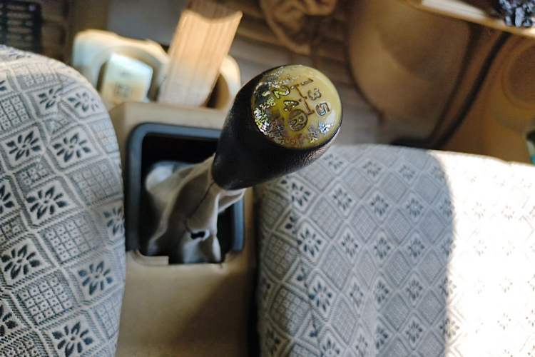 Used Dongfeng Xiaokang C37 2012 1.4L Comfort Version DK13-06 Gear Lever