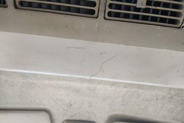 Used Dongfeng Xiaokang C37 2012 1.4L Standard Edition DK13-06 Headliner