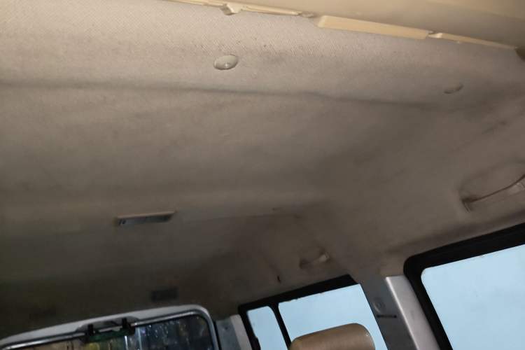 Used Dongfeng Xiaokang C37 2012 1.4L Entrepreneur II Type DK13-06 Headliner