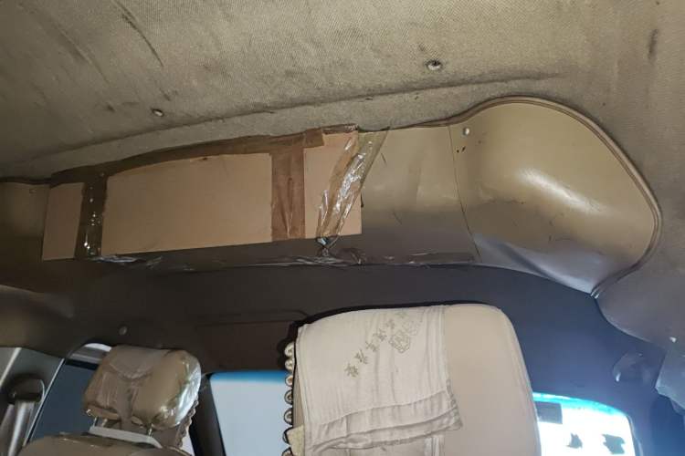 Used Dongfeng Xiaokang C37 2012 1.4L Entrepreneur II Type DK13-06 Headliner