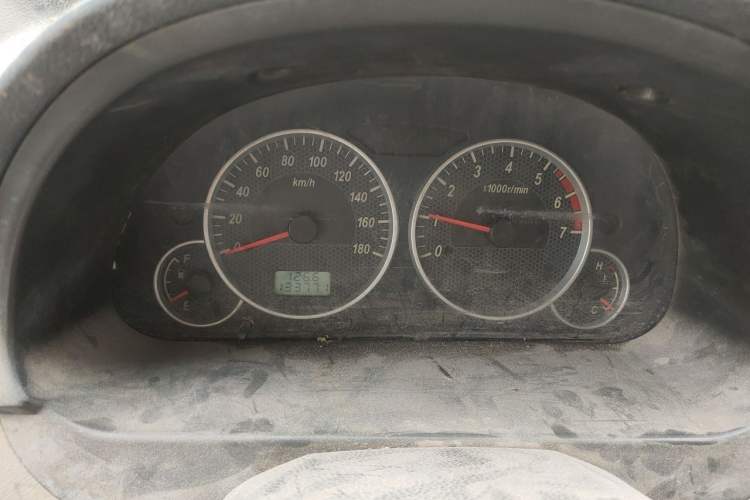 Used Dongfeng Xiaokang C37 2012 1.4L Standard Edition DK13-06 Instrument Cluster