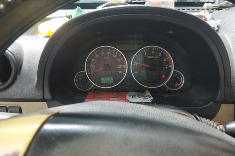 Used Dongfeng Xiaokang C37 2012 1.4L Standard Edition DK13-06 Instrument Cluster