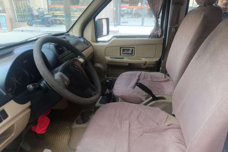 Used Dongfeng Xiaokang C37 2012 1.4L Comfort Version DK13-06 Left Front Seat