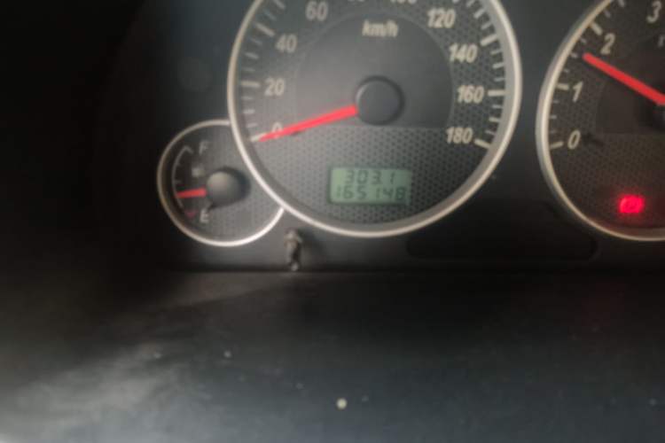 Used Dongfeng Xiaokang C37 2012 1.4L Comfort Version DK13-06 Odometer Close Up