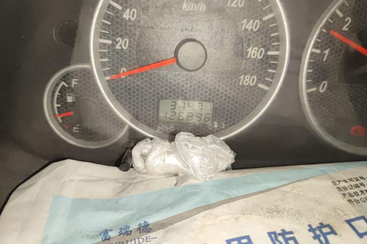 Used Dongfeng Xiaokang C37 2012 1.4L Entrepreneur II Type DK13-06 Odometer Close Up