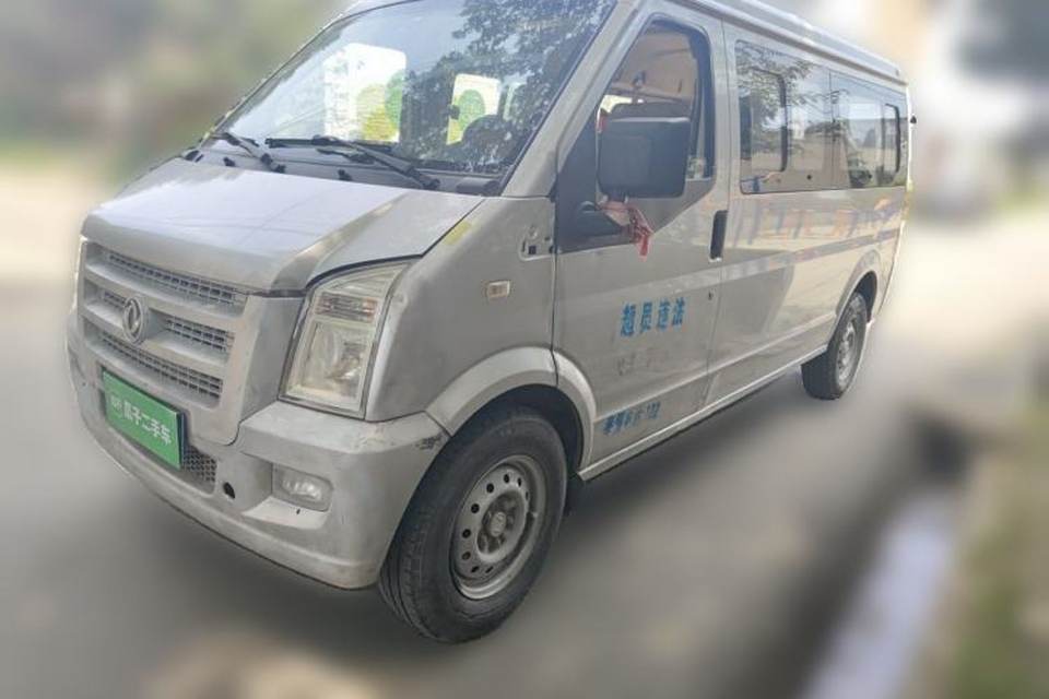 Dongfeng Xiaokang C37 2012