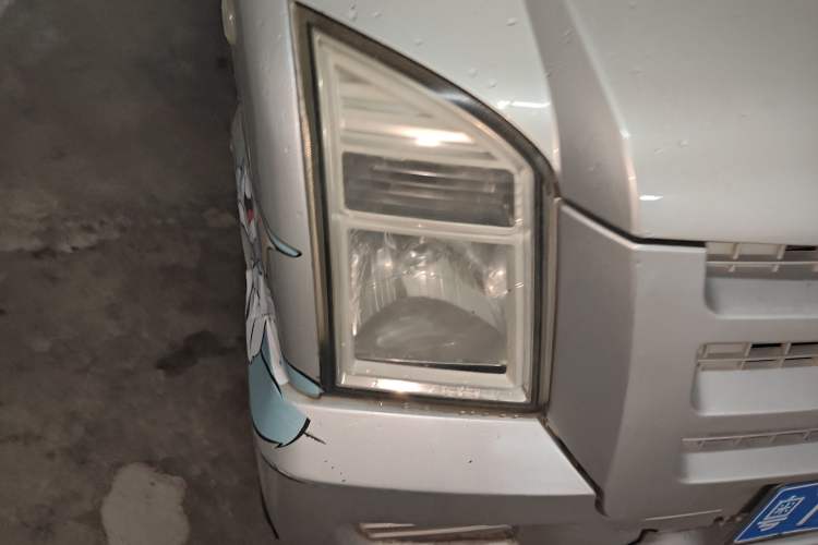 Used Dongfeng Xiaokang C37 2012 1.4L Entrepreneur II Type DK13-06 Right Front Headlight