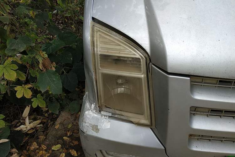 Used Dongfeng Xiaokang C37 2012 1.4L Standard Edition DK13-06 Right Front Headlight