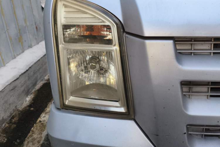 Used Dongfeng Xiaokang C37 2012 1.4L Comfort Version DK13-06 Right Front Headlight