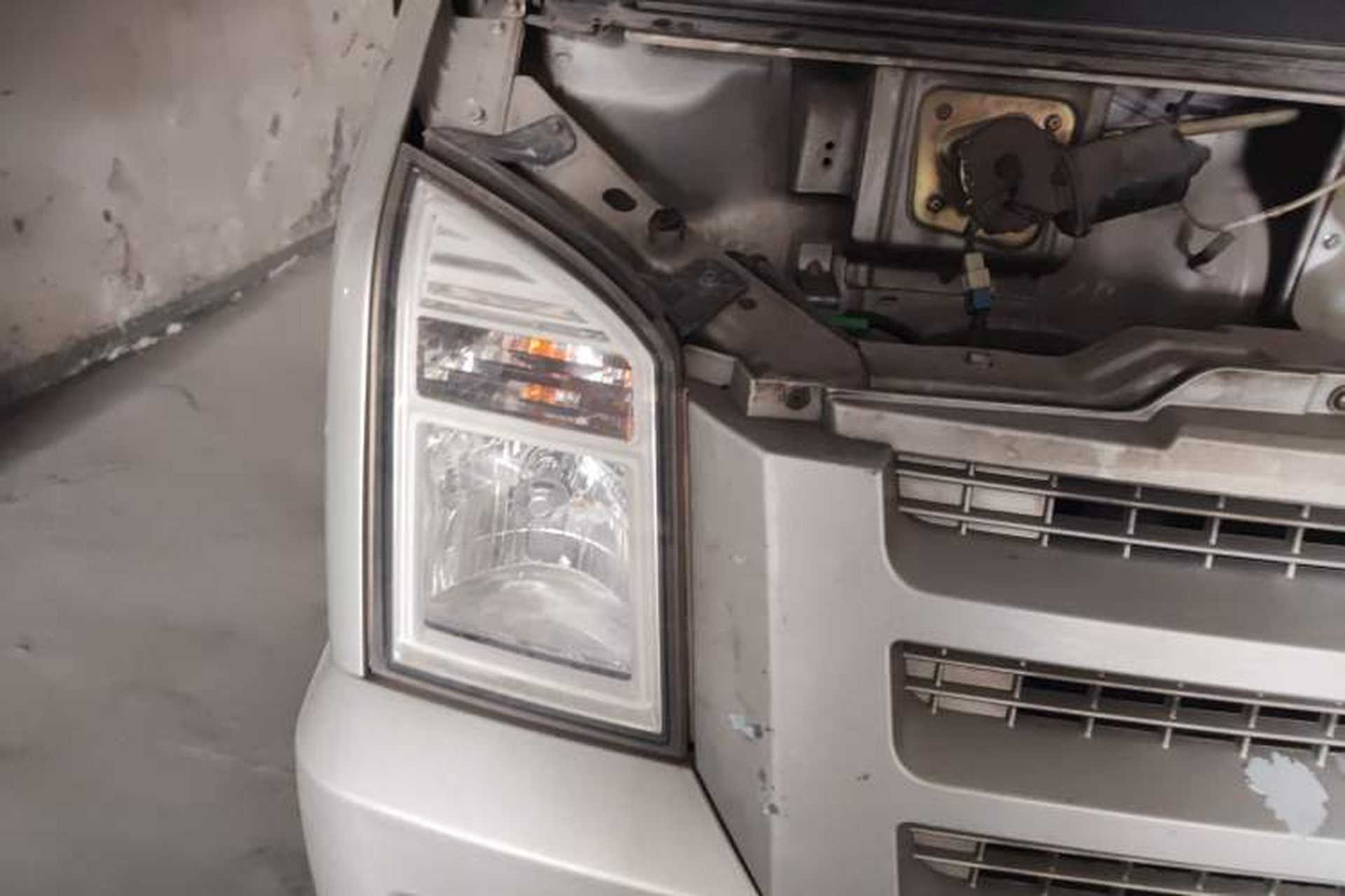 Used Dongfeng Xiaokang C37 2012 1.4L Entrepreneur II Type DK13-06 Right Front Headlight
