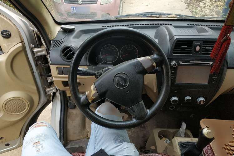 Used Dongfeng Xiaokang C37 2012 1.4L Standard Edition DK13-06 Steering Wheel
