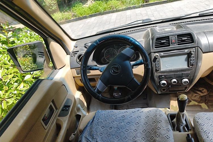 Used Dongfeng Xiaokang C37 2012 1.4L Comfort Version DK13-06 Steering Wheel