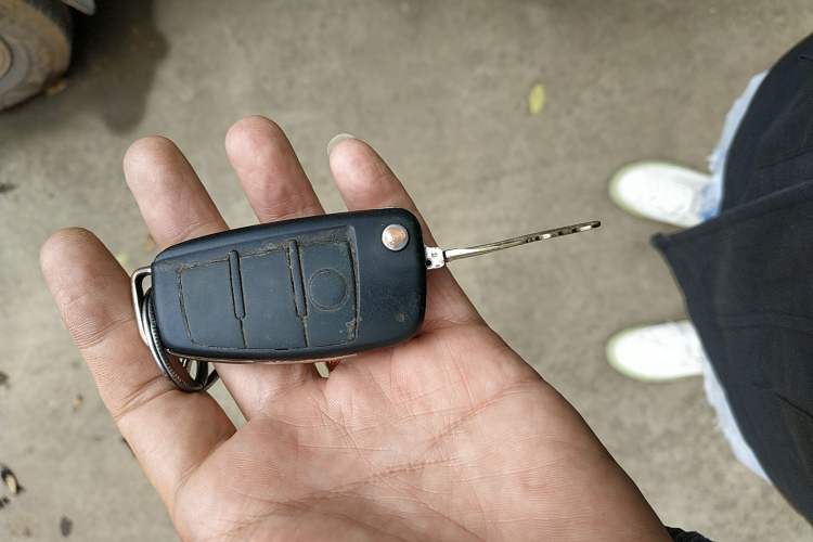Used Dongfeng Xiaokang C37 2012 1.4L Standard Edition DK13-06 Vehicle Key