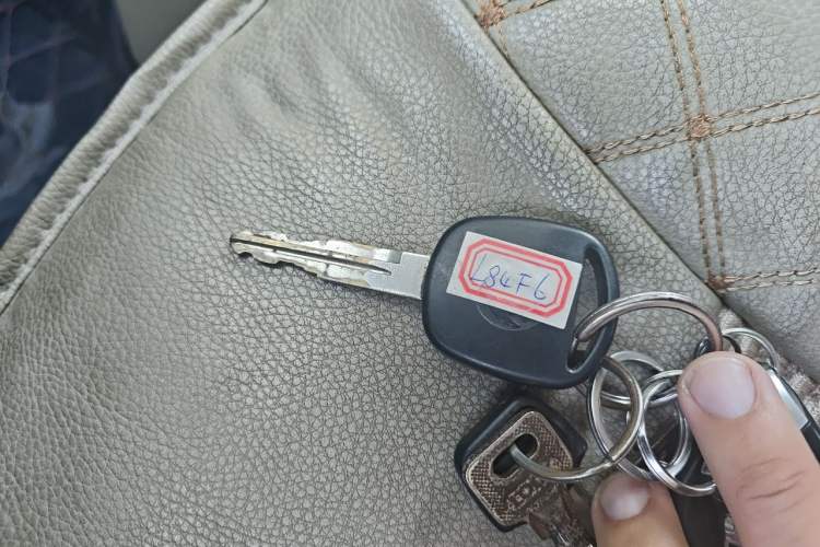 Used Dongfeng Xiaokang C37 2012 1.4L Standard Edition DK13-06 Vehicle Key