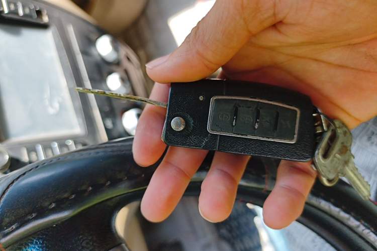 Used Dongfeng Xiaokang C37 2012 1.4L Comfort Version DK13-06 Vehicle Key