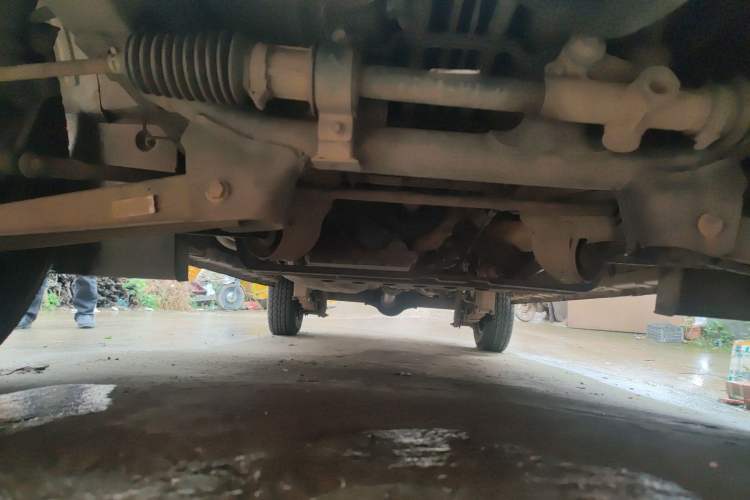 Used Dongfeng Xiaokang C37 2012 1.4L Entrepreneur II Type DK13-06 Chassis Front
