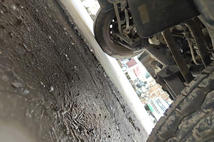 Used Dongfeng Xiaokang C37 2012 1.4L Entrepreneur II Type DK13-06 Chassis Front Right
